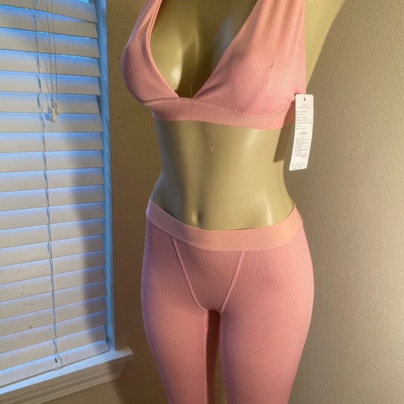 Clothing - Picture 8 of 16